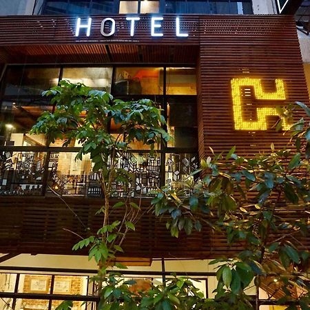 Chaos Hotel Kuala Lumpur Bagian luar foto
