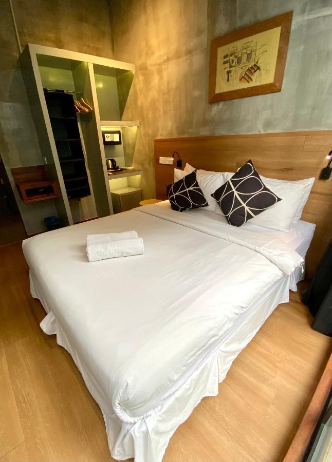 Chaos Hotel Kuala Lumpur Bagian luar foto