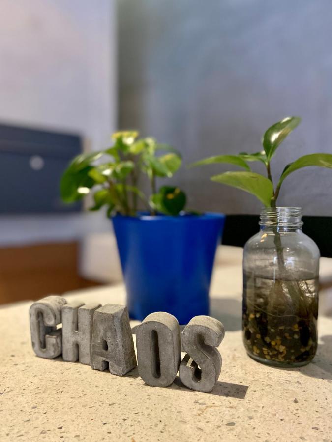 Chaos Hotel Kuala Lumpur Bagian luar foto